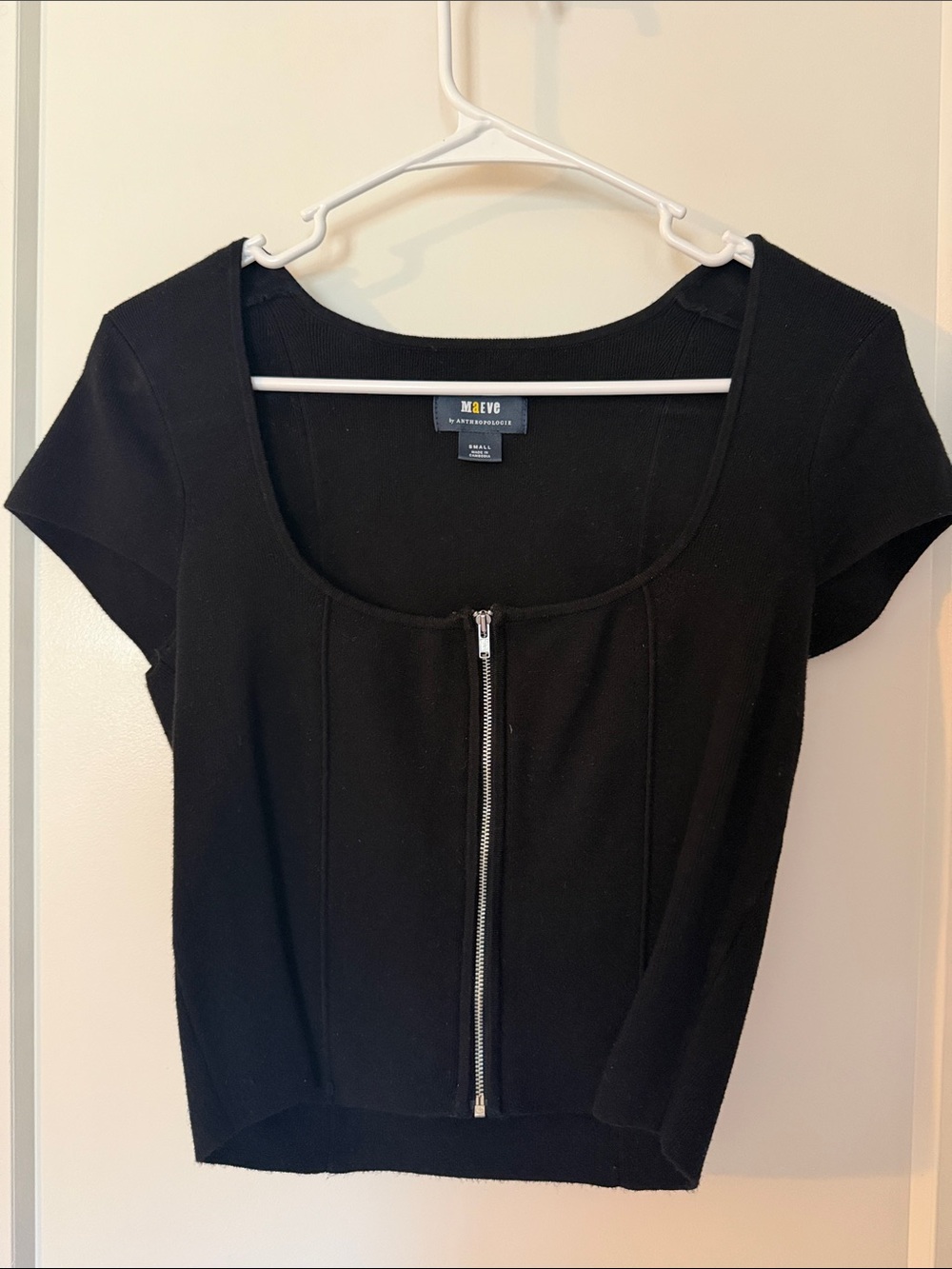 Maeve Black Zip-Front Cropped Scoop Top